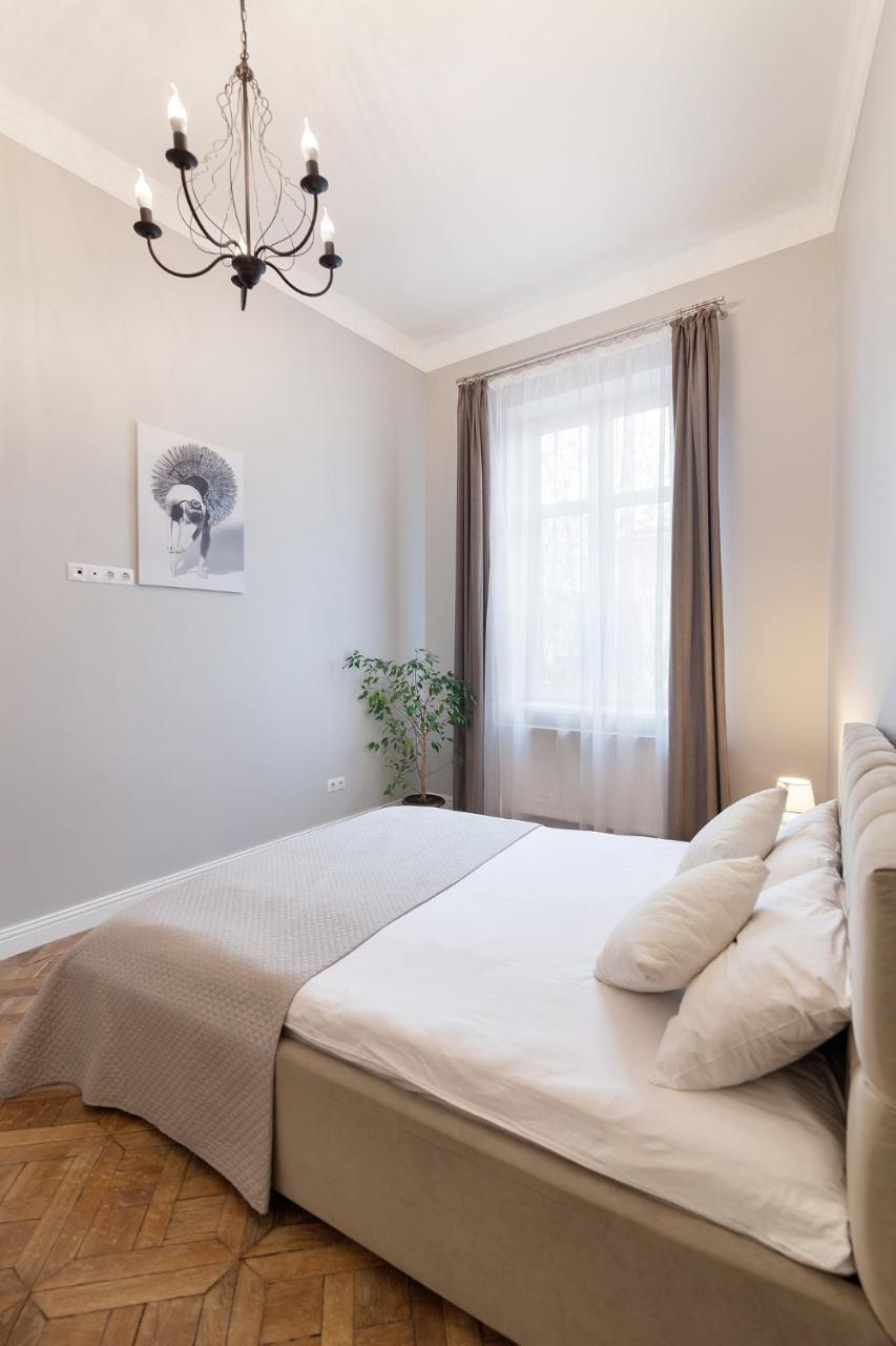 Chopin Apartment In The Center Of Lviv Exteriör bild