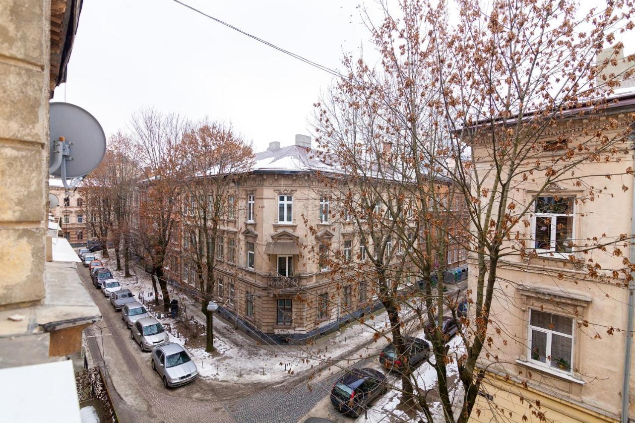 Chopin Apartment In The Center Of Lviv Exteriör bild